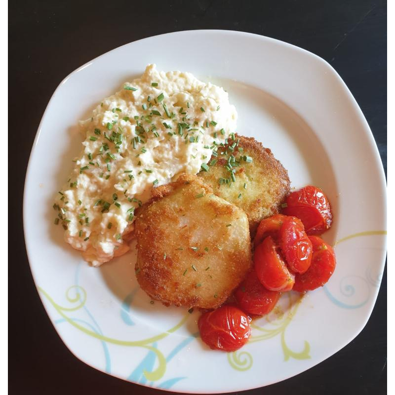 Kohlrabischnitzel mit Püree aus Knollensellerie